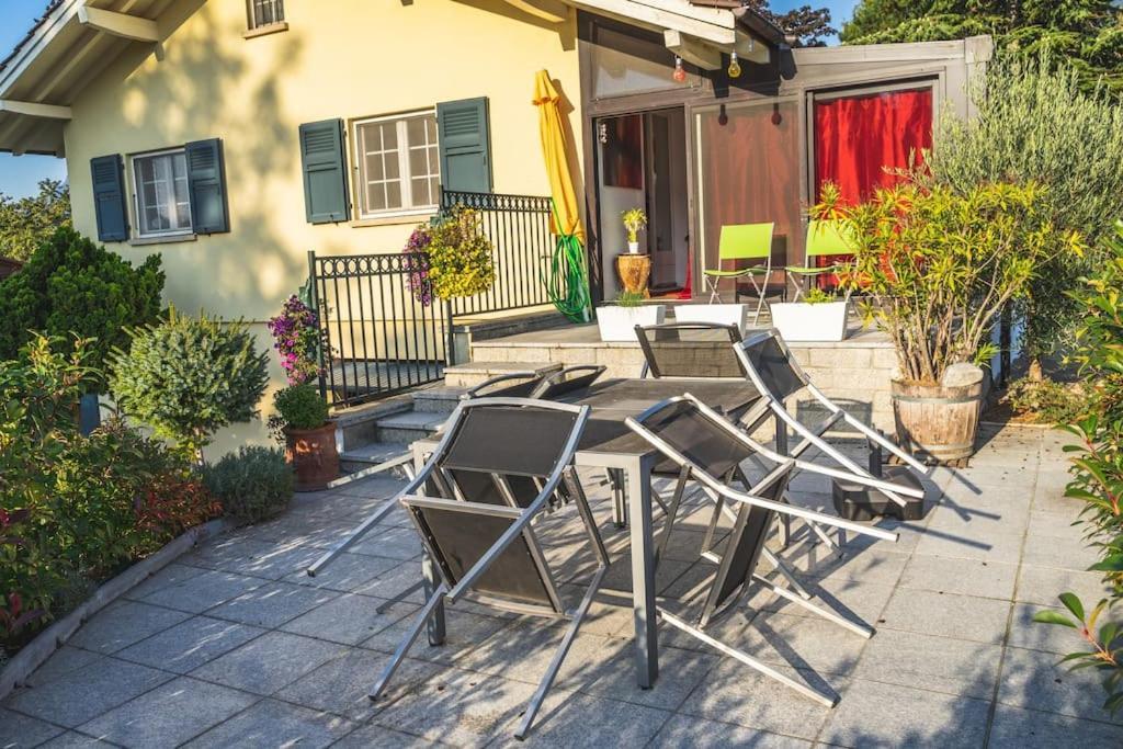 Cheerful Villa With Fireplace, Bath-Tub And Garden Noville Екстериор снимка